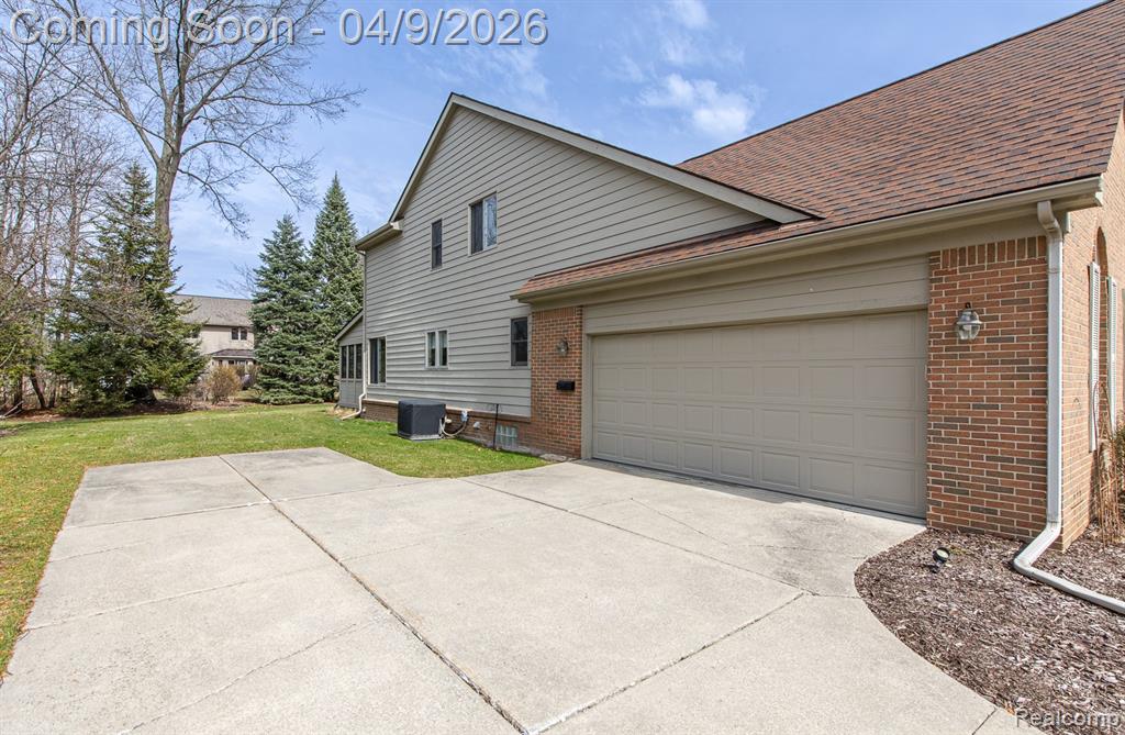 5622 Wembley Court, Clarkston, MI — Photo 49