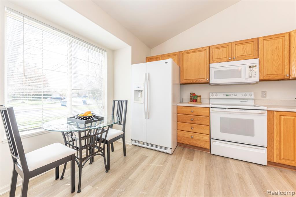 4036 BOULDER POND Drive, 15, Ann Arbor, MI 48108 — Photo 19