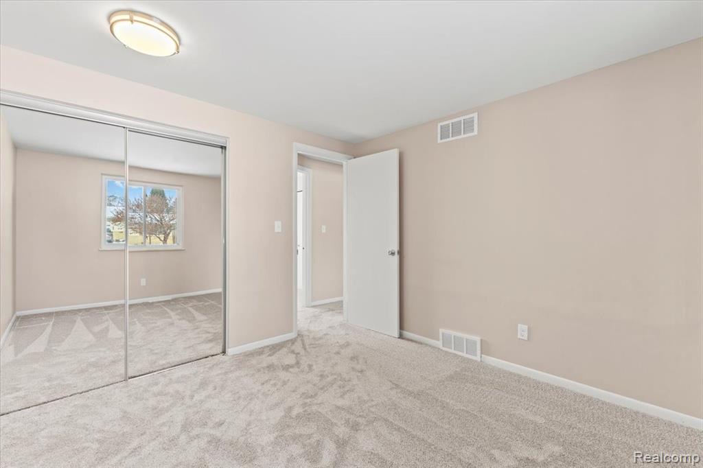 566 Eastridge Drive, Ortonville, MI 48462 — Photo 20