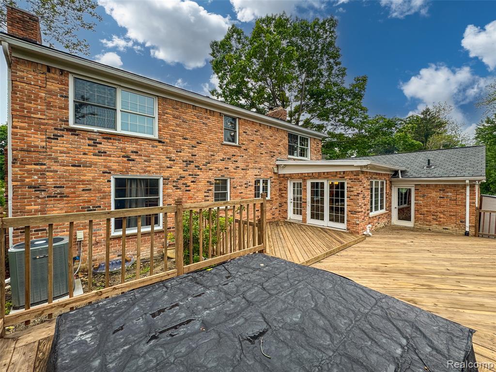 100 Overhill Road, Bloomfield Hills, MI 48301 — Photo 54