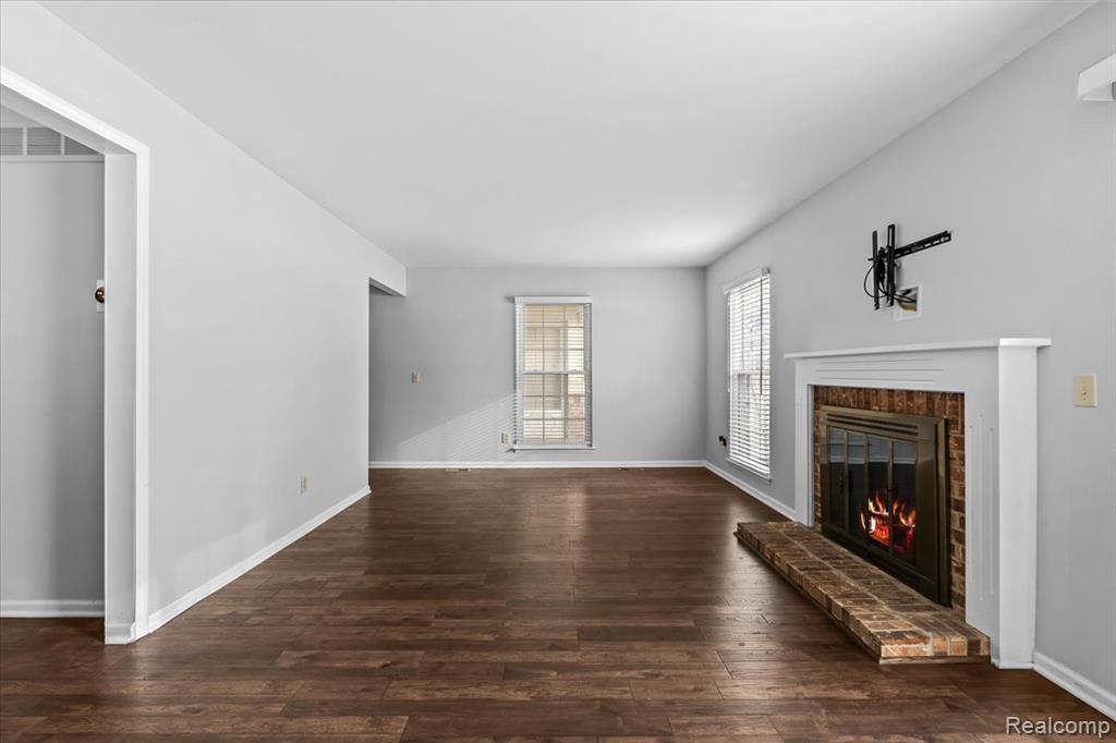 21106 W Glen Haven Circle, Novi, MI 48167 — Photo 6