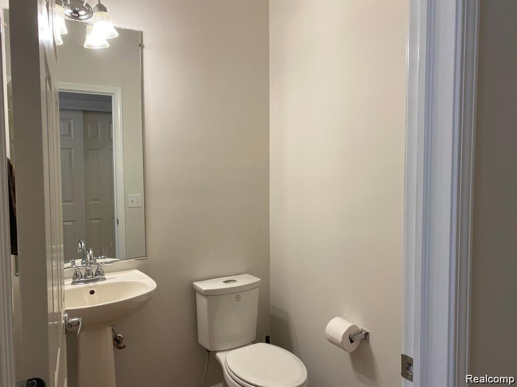 49691 COURTYARD Lane, Canton, MI 48188 — Photo 23