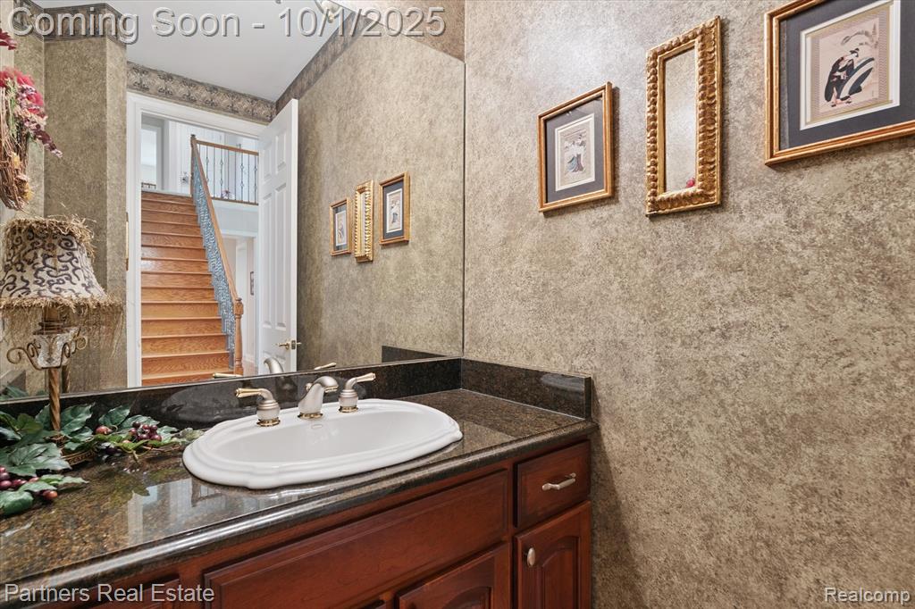 8044 Alta Vista Drive, Pinckney, MI 48169 — Photo 28