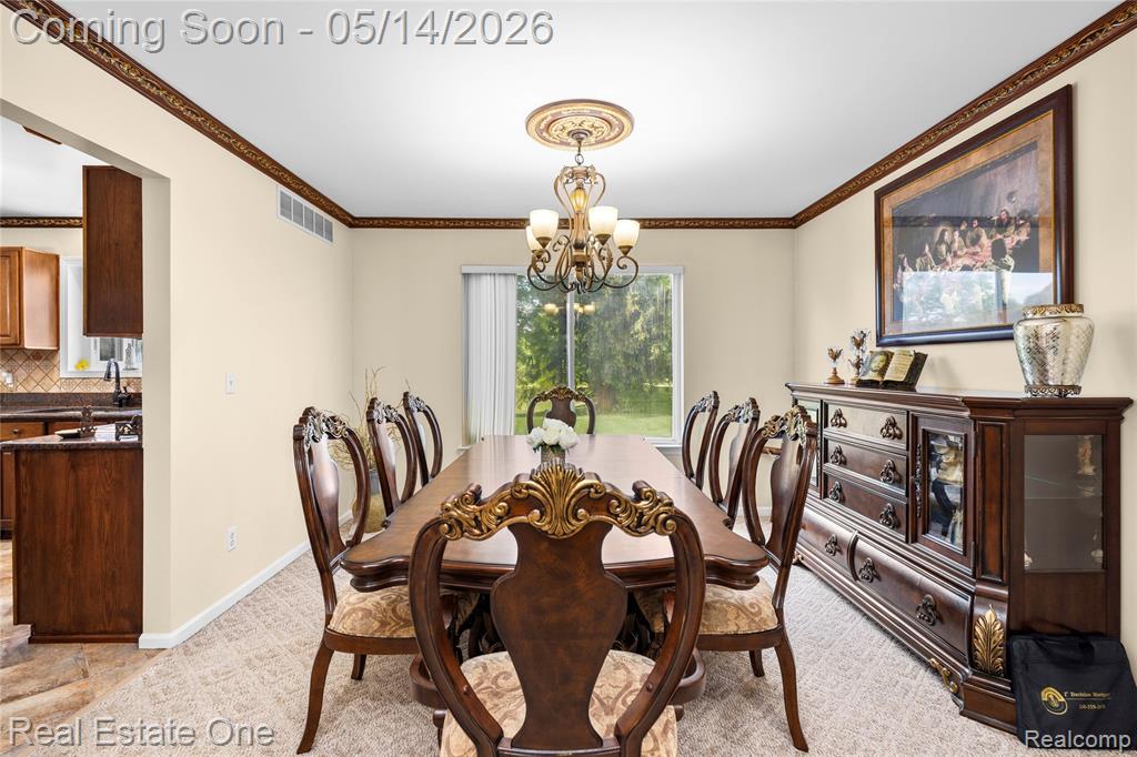 865 Drakeshire Drive, Commerce Twp, MI 48390 — Photo 21