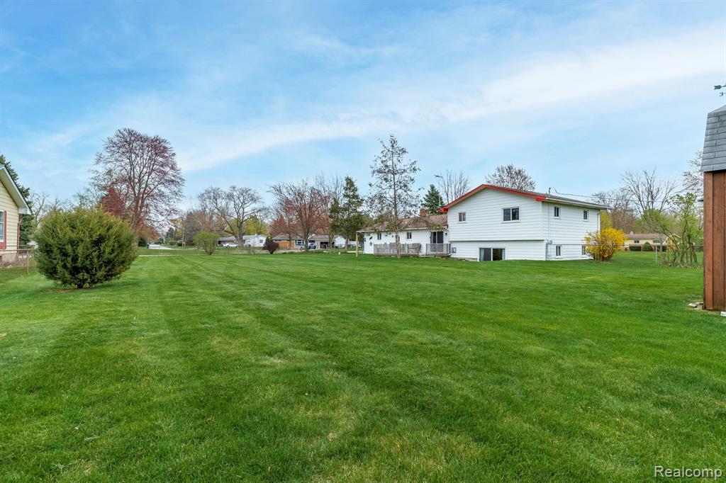 60820 LILLIAN Street, South Lyon, MI 48178 — Photo 24