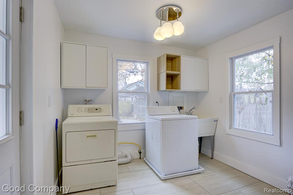 720 E Granet Avenue, Hazel Park, MI 48030 — Photo 21