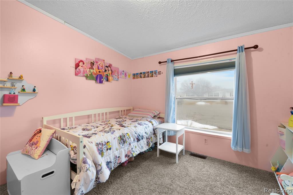 2330 CHARTER OAK Court, Newport, MI 48166 — Photo 43