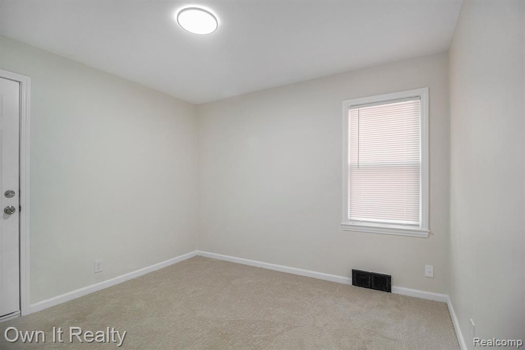 9901 CHATHAM, Redford, MI 48239 — Photo 21