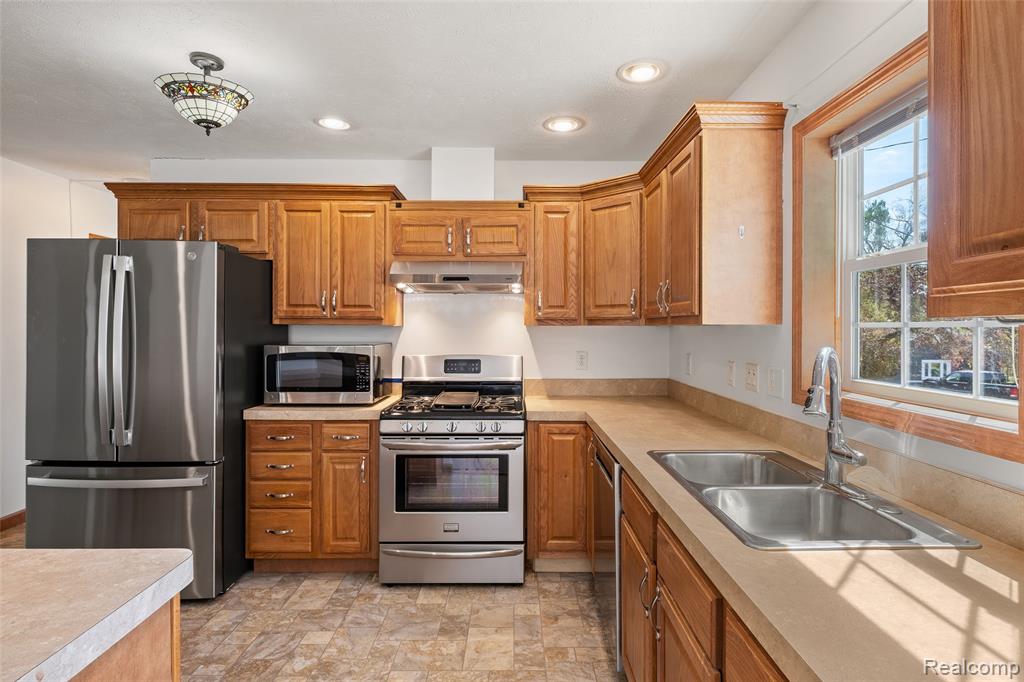 18415 12 Mile Road, Big Rapids, MI 49307 — Photo 10