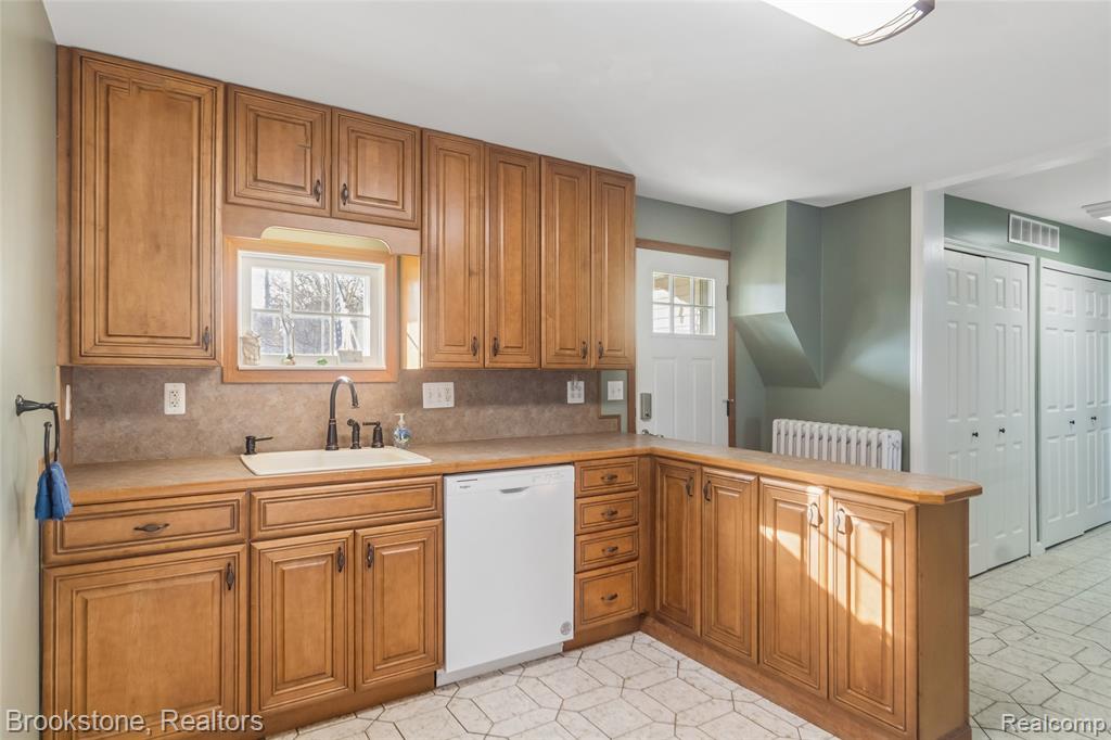 2230 Elm Street, Algonac, MI 48001 — Photo 24