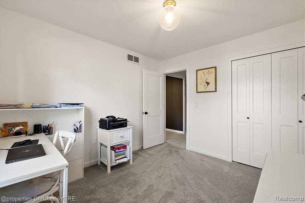 31462 Waltham Road, Beverly Hills, MI 48025 — Photo 27