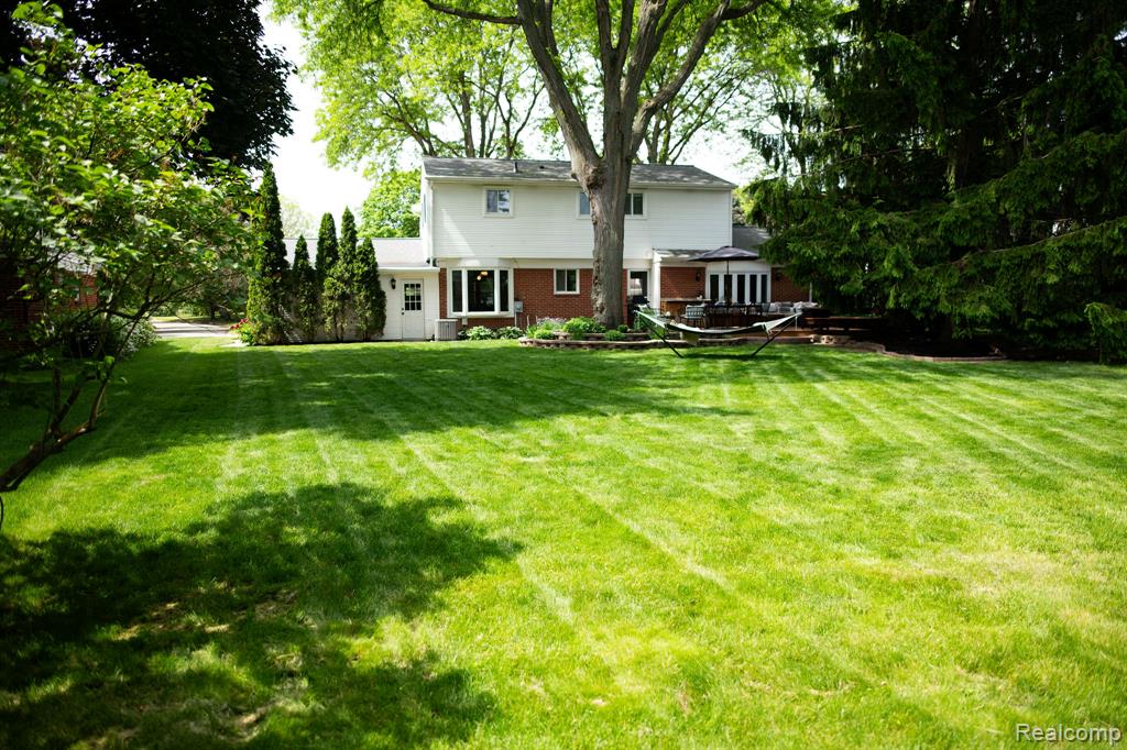14922 Robinwood Drive, Plymouth, MI 48170 — Photo 21