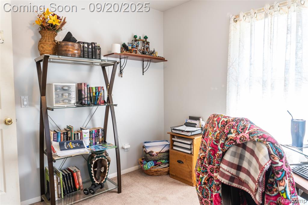 9254 Semindale, Clarkston, MI — Photo 23
