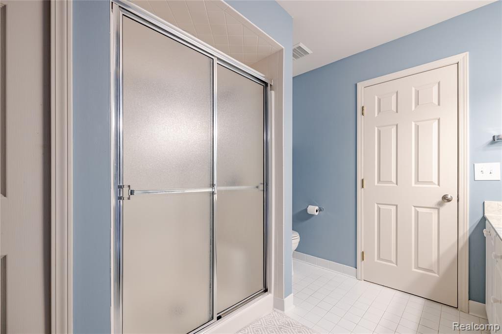 9892 Hawthorne Glen Drive, Grosse Ile, MI 48138 — Photo 27