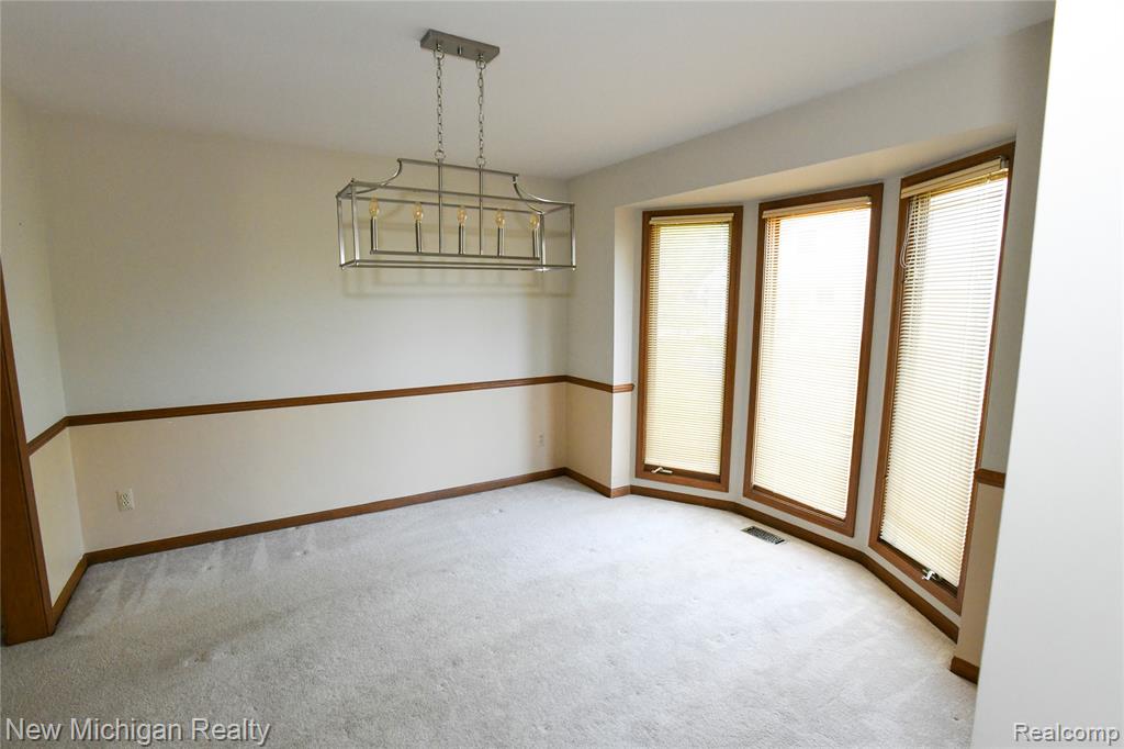 22200 Heatheridge, Farmington, MI 48167 — Photo 16
