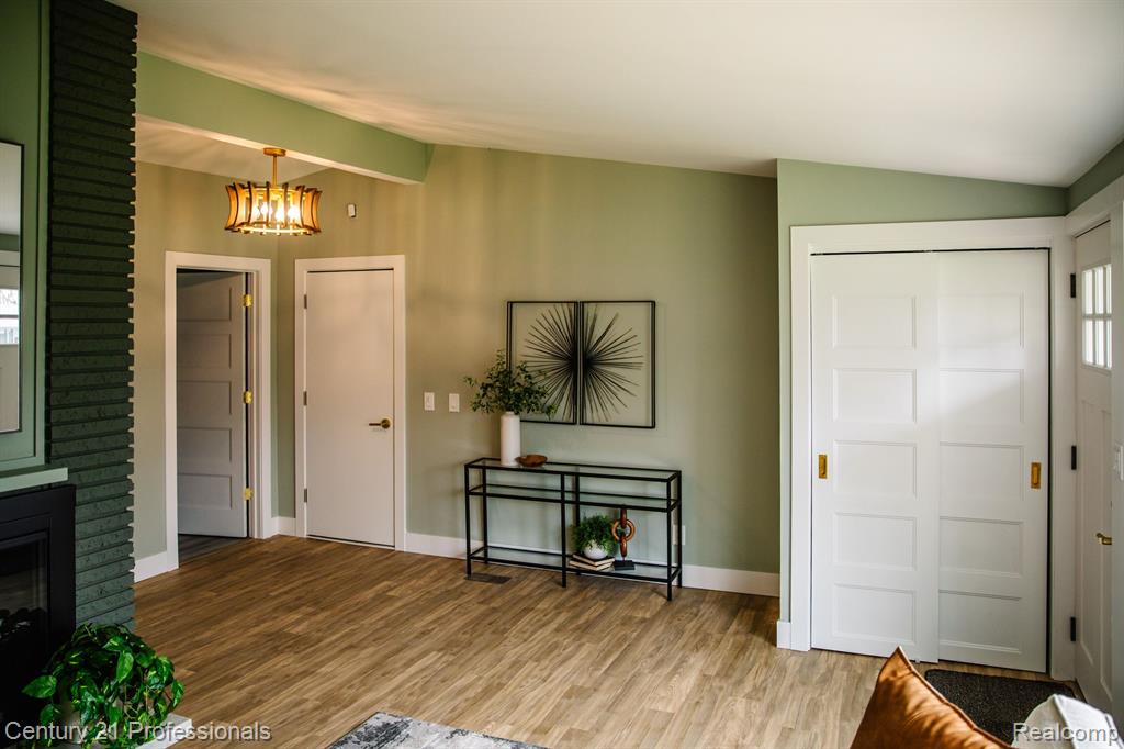 8130 Casa Mia Drive, White Lake, MI — Photo 4