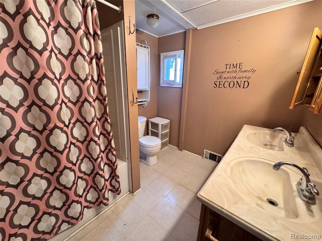 101 Prospect Street, Vassar, MI 48768 — Photo 9