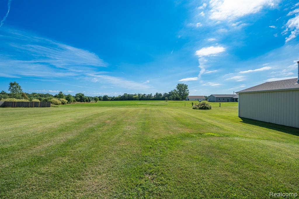 8038 Duquette Road, Brockway, MI 48097 — Photo 27