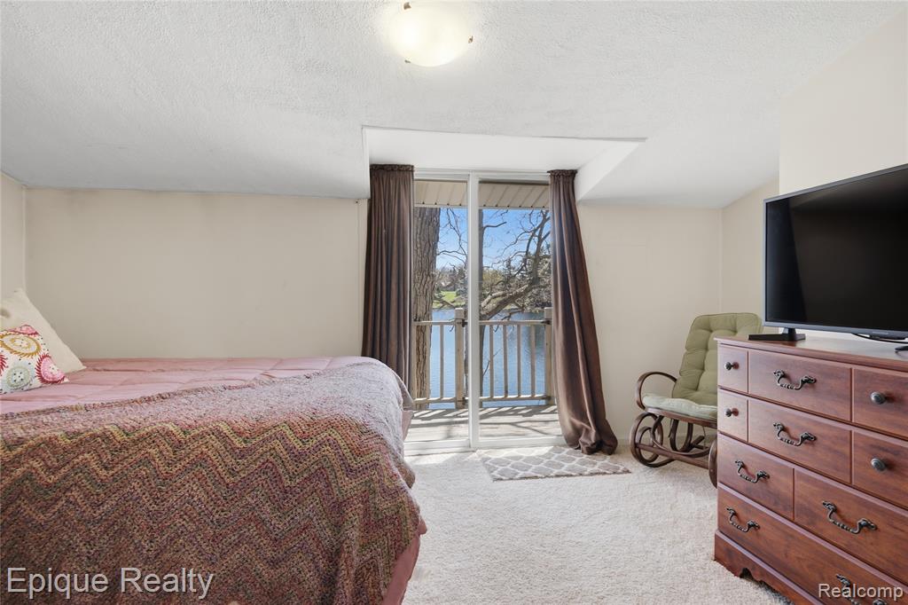 423 Shady Oaks Street, Lake Orion, MI 48362 — Photo 19