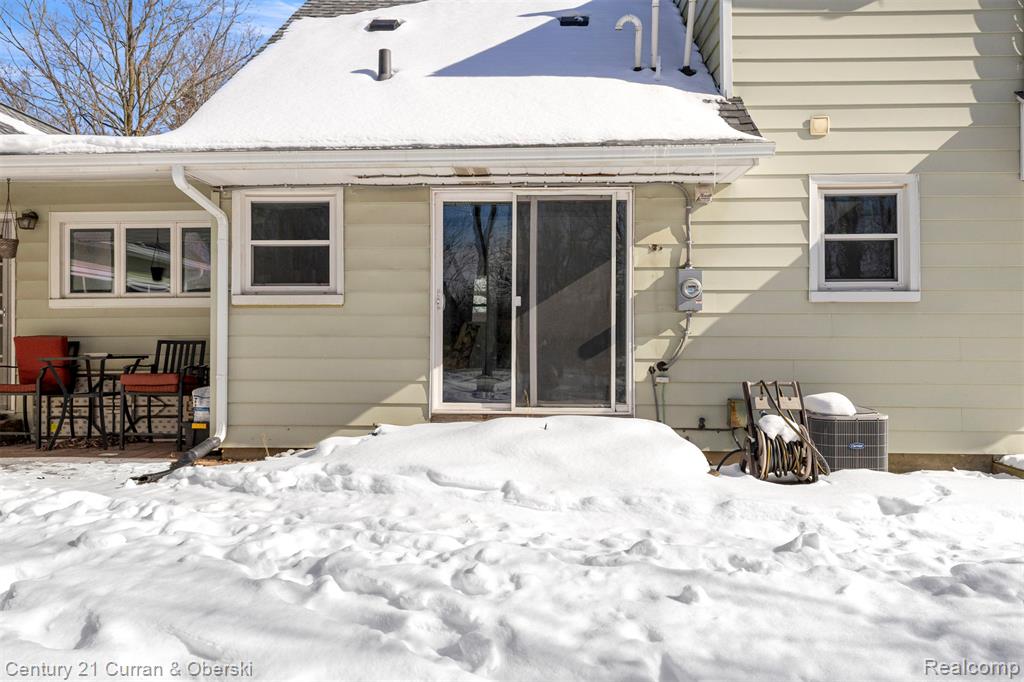 637 Ironwood Drive, Ann Arbor, MI 48103 — Photo 25