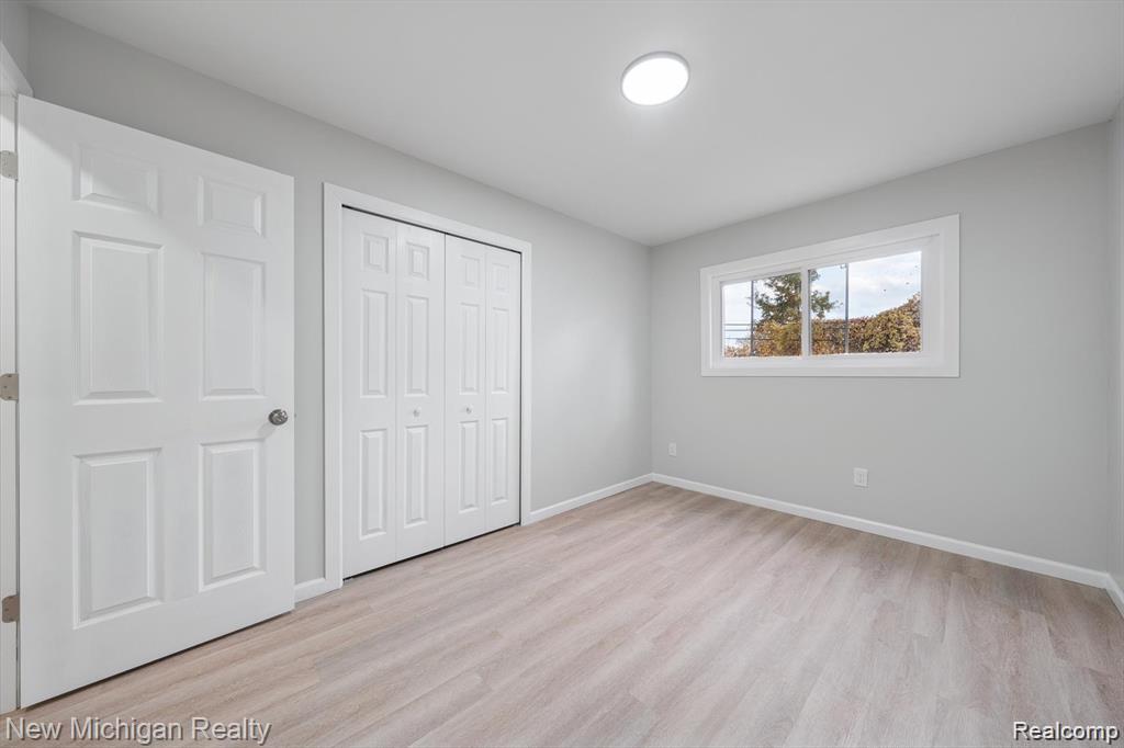 5232 Dickson Drive, Sterling Heights, MI 48310 — Photo 24