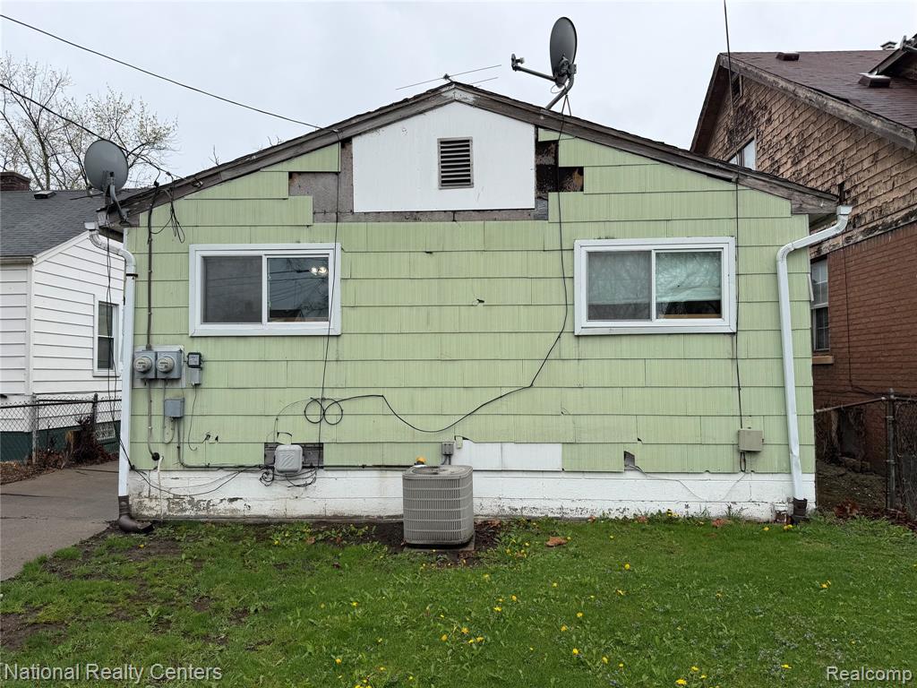 6836 Mansfield Street, Detroit, MI 48228 — Photo 19