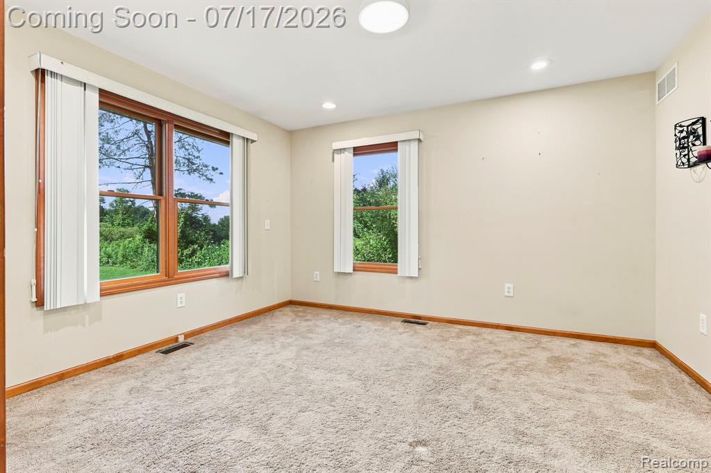 9805 Dolan Road, Columbus, MI — Photo 24
