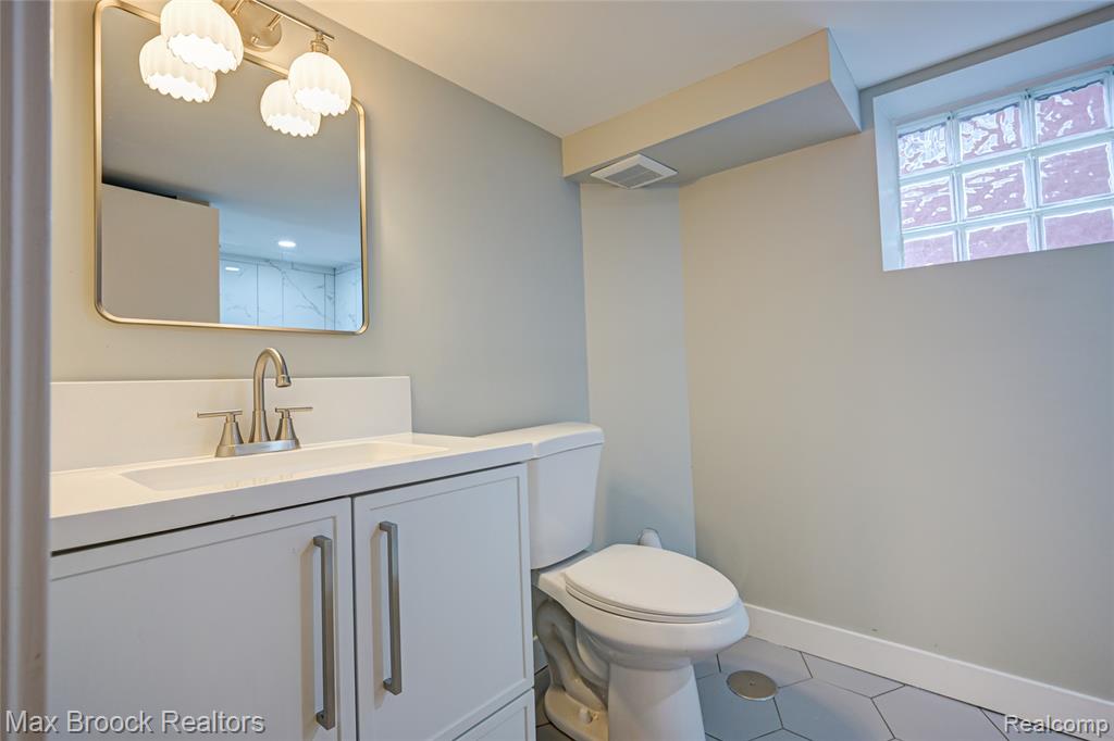 409 Baldwin Avenue, Royal Oak, MI 48067 — Photo 46