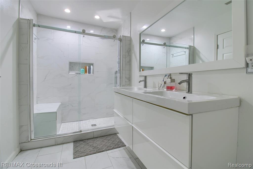 43216 N Bemis Road E, Belleville, MI 48111 — Photo 17