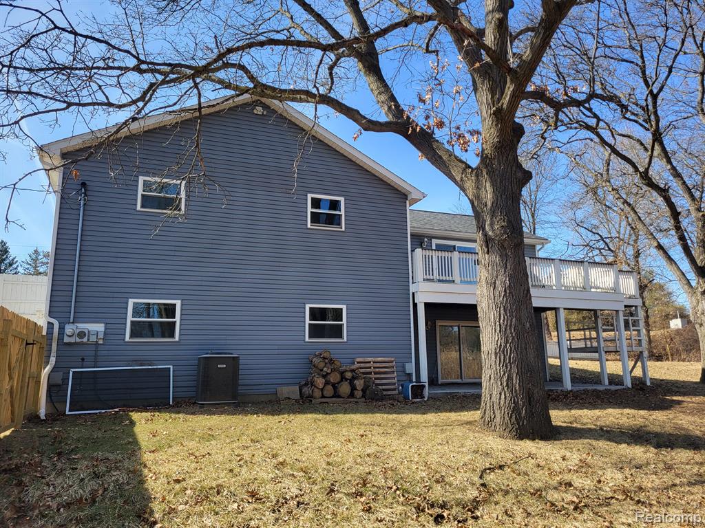 9611 WHITEWOOD Road, Pinckney, MI 48169 — Photo 36
