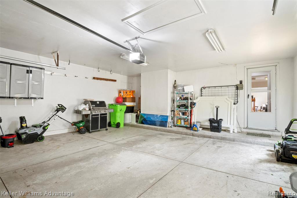 5016 Patrick Road, West Bloomfield, MI — Photo 54