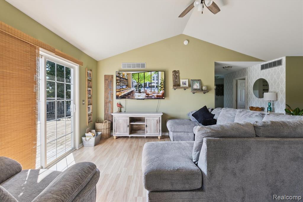 5625 Birch Run Road, Millington, MI 48746 — Photo 13
