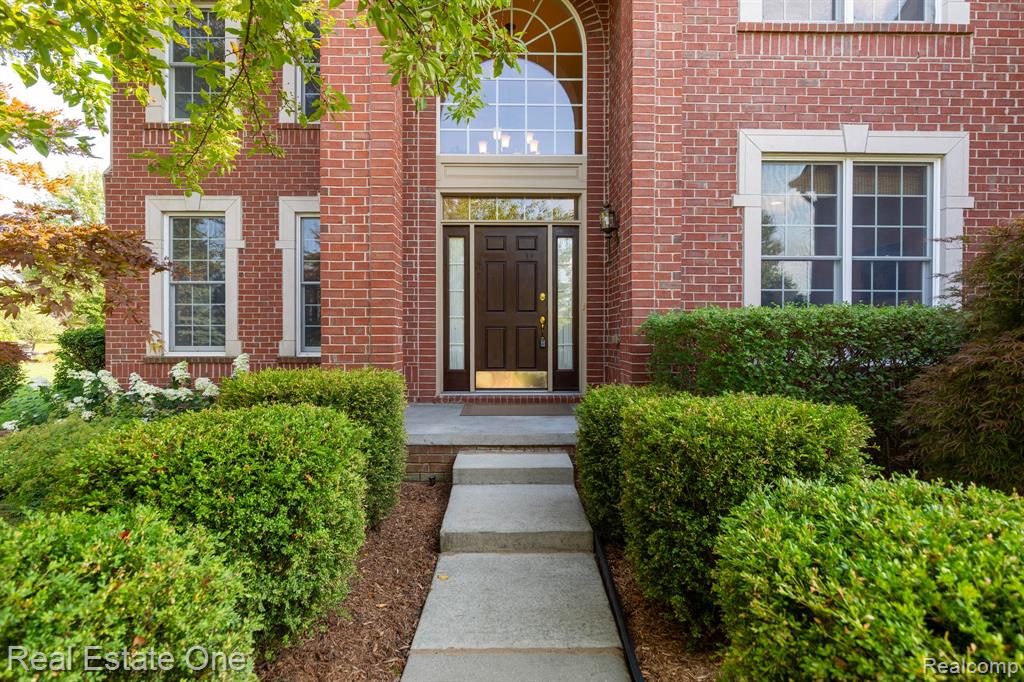 3755 S Century Oak Circle, Oakland, MI — Photo 3