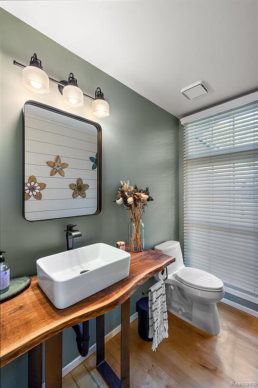 733 LONGFORD Drive, Rochester Hills, MI 48309 — Photo 32