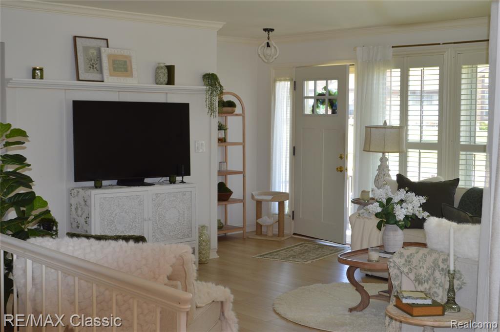 40605 Newport Drive E, 294, Plymouth, MI 48170 — Photo 3