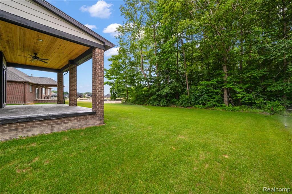 24318 Tullymore Drive, Macomb, MI 48042 — Photo 7