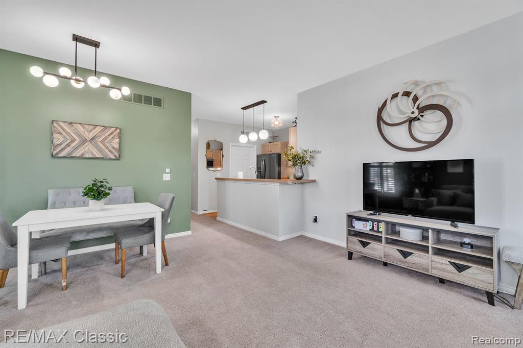 50403 MONROE Street, Canton, MI 48188 — Photo 9