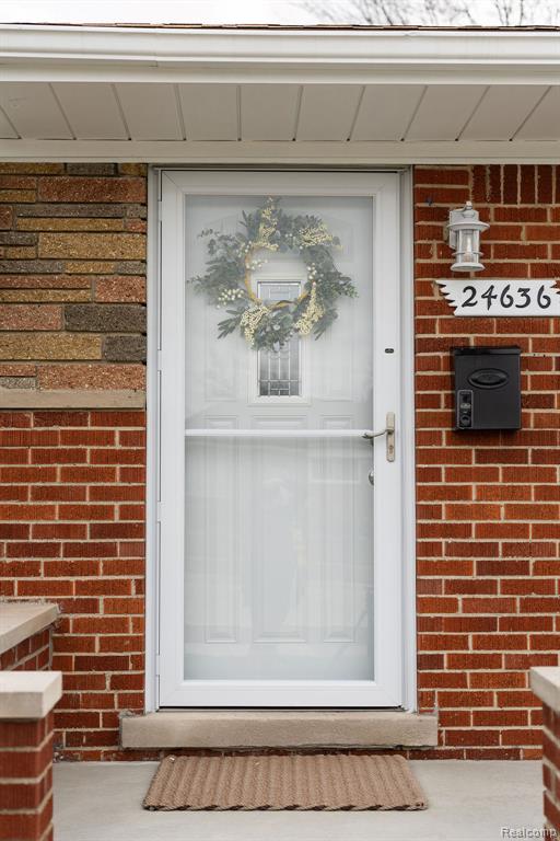 24636 Almond Avenue, Eastpointe, MI 48021 — Photo 2