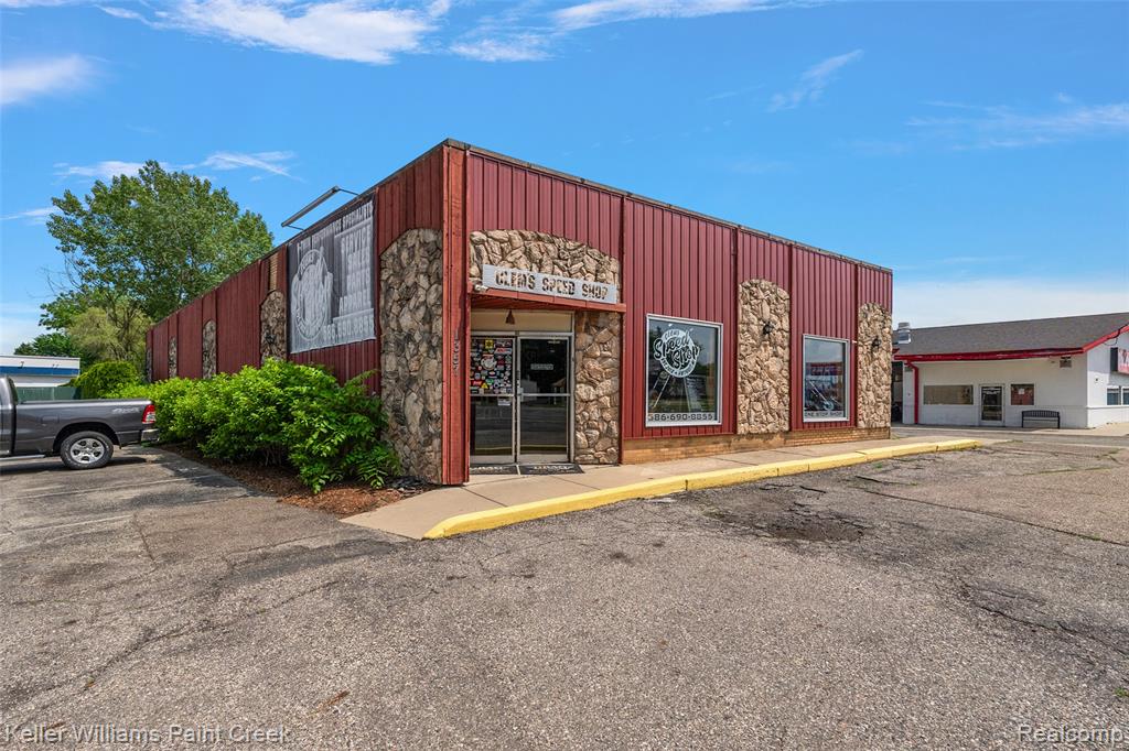 1357 S Gratiot Avenue, Clinton Twp, MI 48036