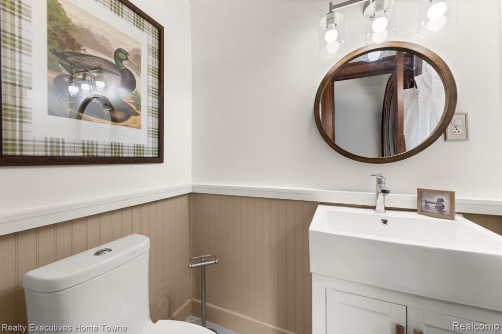 8308 Lakeshore, Burtchville, MI 48059 — Photo 32