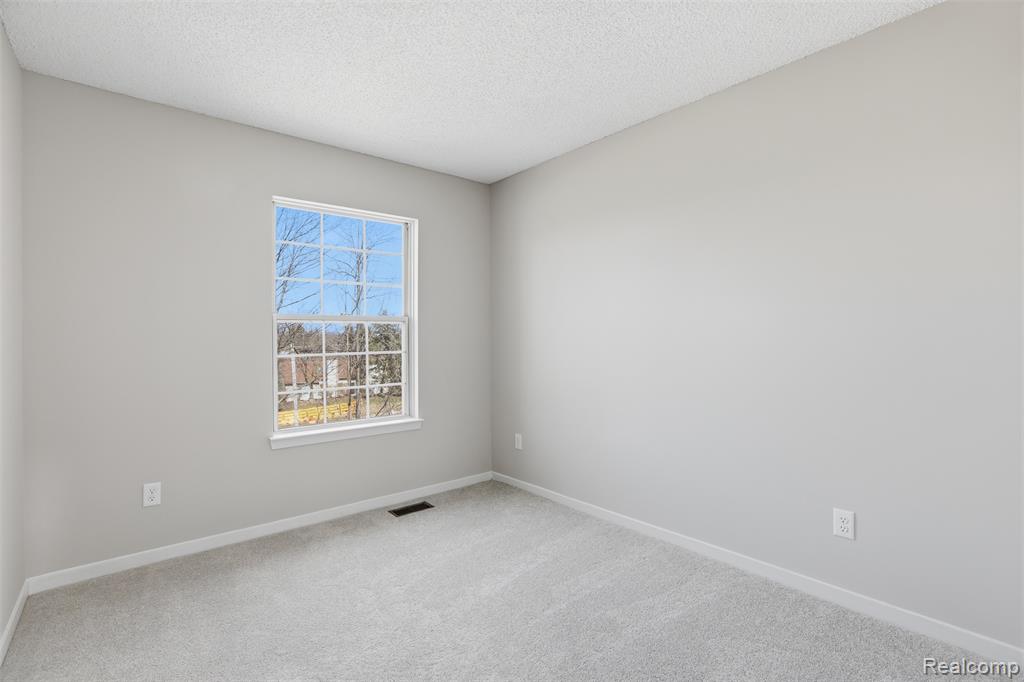 31192 Columbia Drive, Novi, MI, 48377