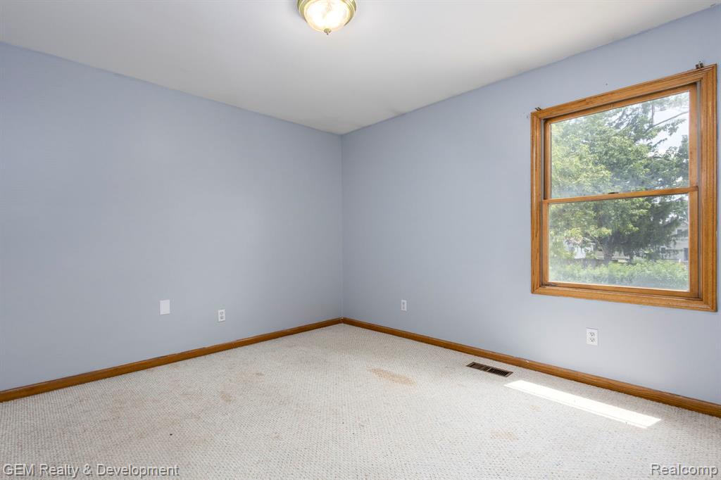 422 Clinton Street, Wyandotte, MI 48192 — Photo 19
