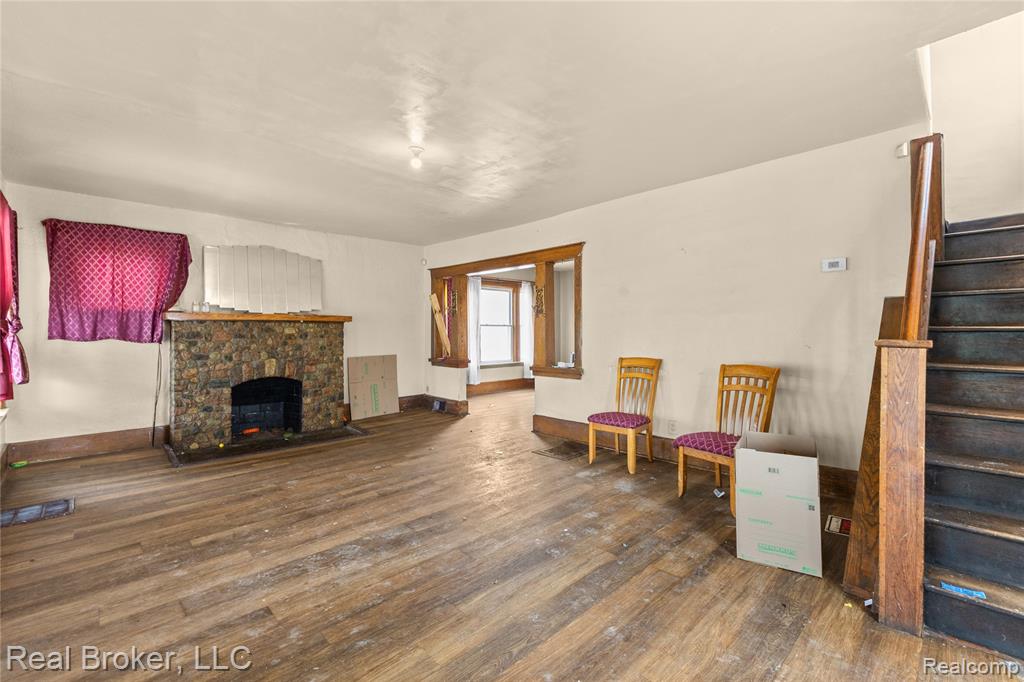 352 N Perry Street, Pontiac, MI 48342 — Photo 10