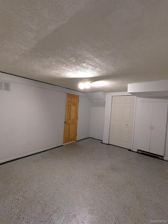 6915 PONTIAC LAKE Road, Waterford, MI 48327 — Photo 13