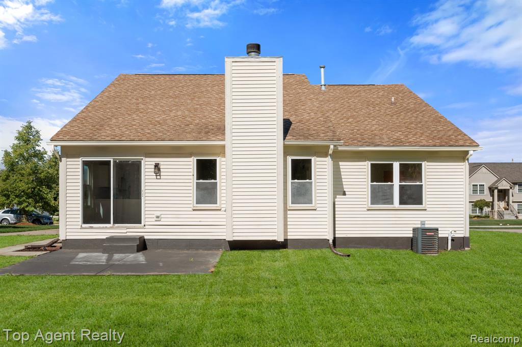 42773 Maude Court, Van Buren, MI 48111 — Photo 31