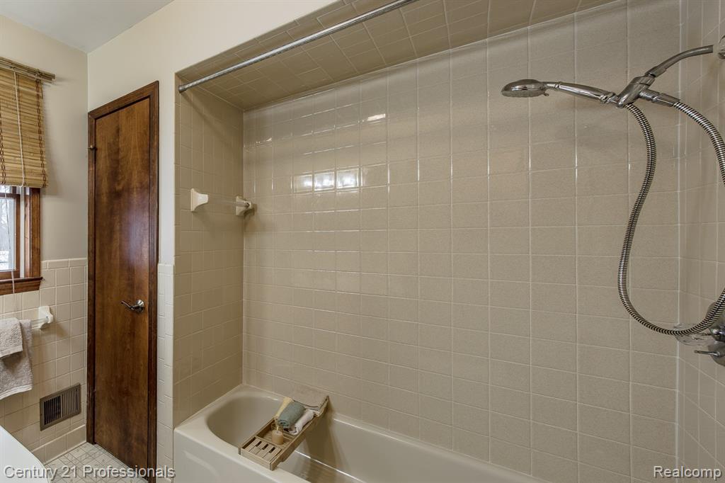7124 N Jennings Road, Mount Morris, MI 48458 — Photo 24