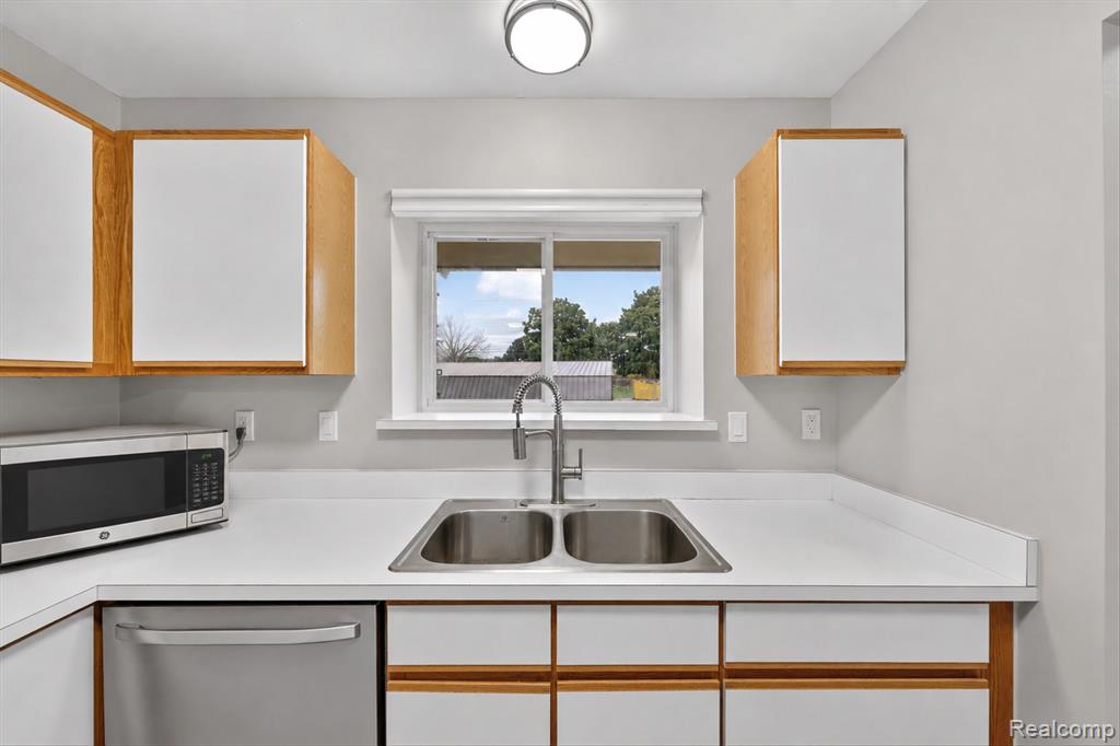 44393 Sunnyside Drive, 38, Sterling Heights, MI 48313 — Photo 11