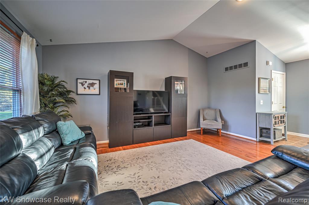 791 Deer Path Trail, Waterford, MI 48327 — Photo 10