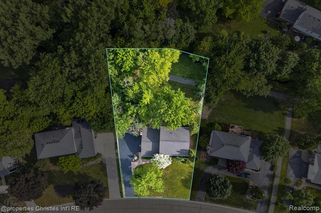 4352 Greenstown Drive, West Bloomfield, MI 48323 — Photo 85