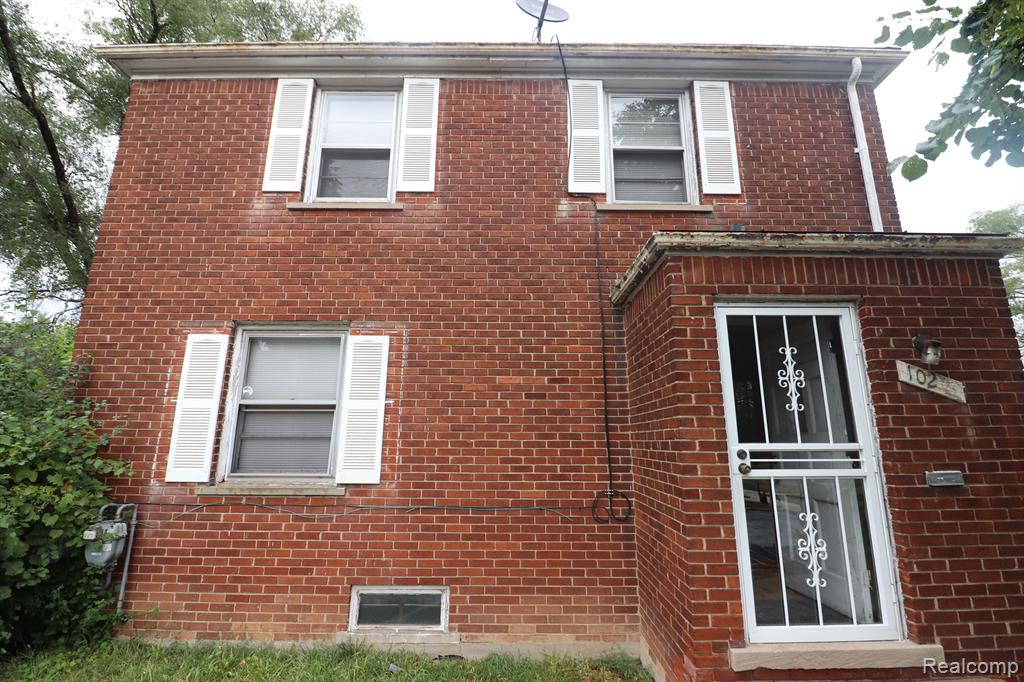 10201 - 10203 HAYES Street, Detroit, MI 48213 — Photo 2